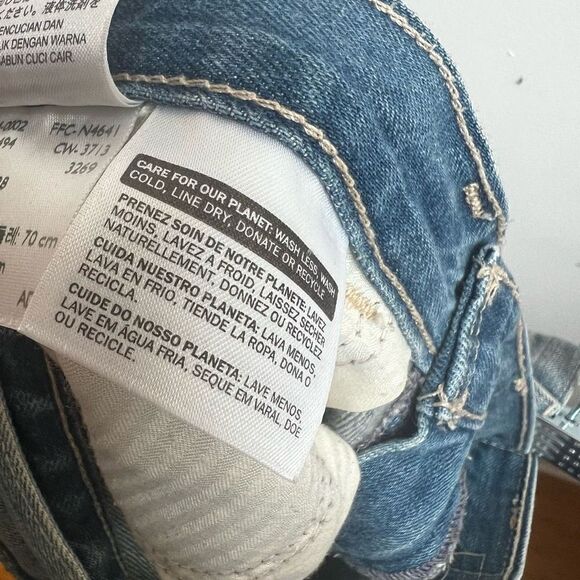 Levi's Women's Distressed Cutoff Jeans Denim Shorts Blue Size 28 - Picture 9 of 12